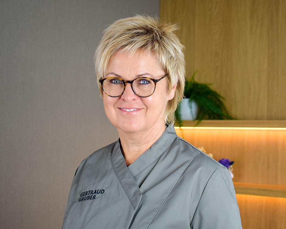 Eine von 1200 Gertraud Gruber Fachkosmetikerinnen